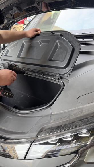 高合 HiPhi X 更换空调滤芯