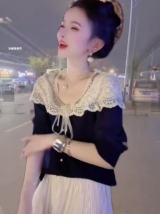 设计感重工蕾丝拼接针织衫女士2025秋季新款减龄显瘦小众小衫上衣#面料柔软舒服#优雅气质 #甜美穿搭 #气质美女 点击小黄车购买