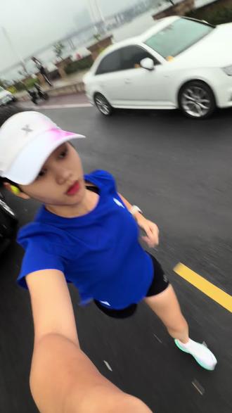 趁雨停,出门赚了10K! 🏃♀️
五一假期要结束了!
这个假期你们都赚了多少🤗
快说出来让我羡慕羡慕😎
#我的sportcation日记#传递奔跑的力量 #真实生活分享官 #广州跑步路线 #迈胜电解质快充包