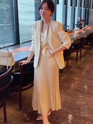 #简约搭配穿搭 #高品质女装店 #温柔风高级感穿搭 #与众不同 #时尚洋气