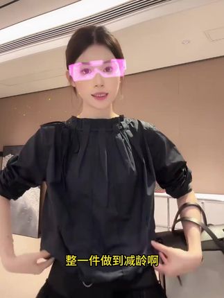 大码也能穿出高级感,这款衬衫让你轻松通勤又休闲! #早秋穿搭 #大码女装 #面料柔软舒适 #衬衫穿搭 #早秋松弛感穿搭