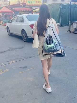 人生,不是靠心情生活,而是靠心态去生活,心态好了,生活处处都是阳光#为每一种未来 #街拍摄影