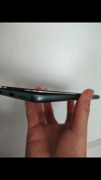 体验一把修手机的快乐。拆机加装机花了整整5个小时。