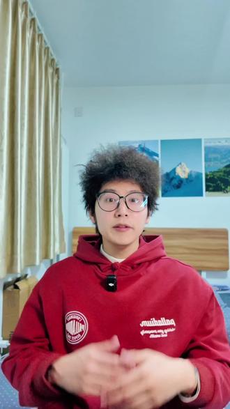 周杰伦|《那天下雨了》夯爆了❗️ 这也许就是周杰伦的魅力所在,用一首温柔的歌,勾起我们所有人最美好的青春回忆。
#周杰伦 #周杰伦新专辑 #周杰伦新专辑评价 #那天下雨了 #晴天