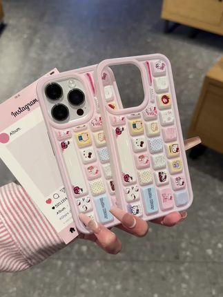 奥菲顿立体凯蒂小新键盘适用苹果16promax手机壳15防摔14创意1312#可爱手机外壳 #卡通手机壳 #仙女必备 #这手机壳真的长在我的心头上了 #强烈推荐