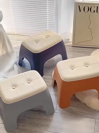 #创作灵感 家用小凳子,小型加厚可叠放换鞋矮凳,茶几客厅防滑结实板凳,北约创意小凳子#小登子 #换鞋凳家用