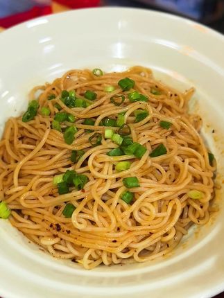 炎热的夏天就爱吃酸辣清淡的凉拌面#凉拌面 #夏日美食 #辛就美食 #凉拌菜