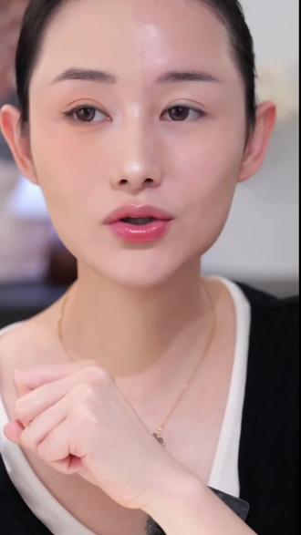 粉底液暗沉,容易氧化十BH提亮液就让你一整天皮肤都透亮透亮的!#高级脸#无暇底妆#水光13肌#提亮肤色#解决粉底暗沉