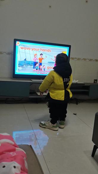 小孩大孩,(小孩大鞋)的意思,#你的孩子也是这样玩吗😂😂