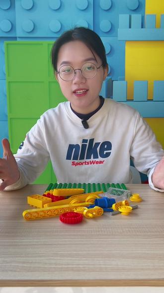 薯条老师教乐高 教会孩子杠杆和力,只需要一个简单的积木作品 #薯条的乐高搭建课 #乐高线上课 #乐高大颗粒搭建 #积木玩具 #薯条老师搭积木