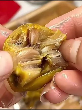 好吃的盐焗猪尾巴它来喽!吃一次就会爱上,软糯入味,追剧下酒来上几个超过瘾#盐焗猪尾#开袋即食#太好吃了 #强烈推荐 #开袋即食 #美食 #太香啦