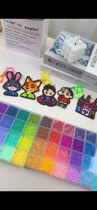 拼豆套装 拼豆套装大分享,一套工具超齐全,手机电视都不香了, #拼豆 #手工diy #益智玩具 #女孩玩具 #新年礼物安排