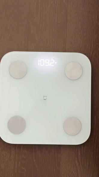 小黄油美式协修大法!无限续杯,早晚差快两斤!期待明早体重#减肥打卡称体重 #小黄油美式 #减脂 #小基数减脂