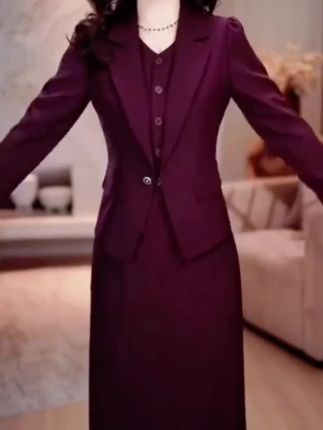 A932【外套+连衣裙】2025秋季新款优雅高贵时尚轻奢上档次套装裙#同款 #档次高 #热卖中的爆款 #喜欢的赶紧入手 #套装连衣裙气质修身显瘦