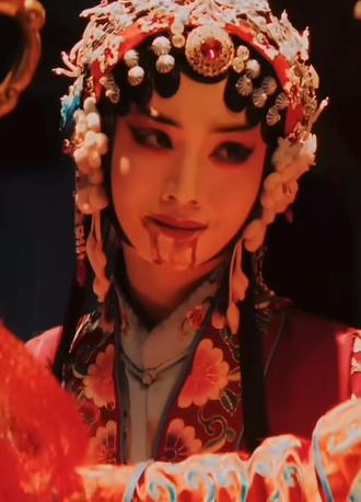 烈火焚衣冠,炎黄骨不寒。身死为国殇,千秋魂未散。 #煎饼果仔 #夏天妹妹 #今我夫妻二人 夯爆了眼神绝绝✌︎˶╹ꇴ╹˶✌︎
@煎饼果仔(张问初) @夏天妹妹
陈桥头,是北京卢沟桥的桥头
陈巷口,是南京的巷口
30人放走被杀,是南京被杀的30万人
“以身魂献祭,镇压一方邪祟”