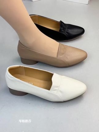 #软底软皮爆款单鞋2025新款浅口平底妈妈百搭舒适豆豆鞋妈妈鞋#软底软面穿上超舒服