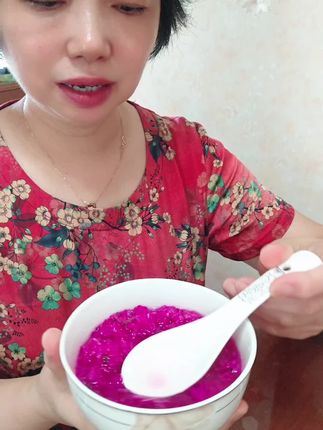 喜欢吃甜酒酿的姐妹,夏季是自然发酵最好的时期。一年四季过了这个村就没这个店了,#纯天然美食#