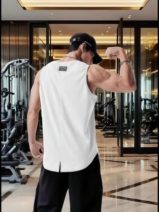 #背心穿搭 #健身穿搭 #背心 #穿衣显瘦 #型男
