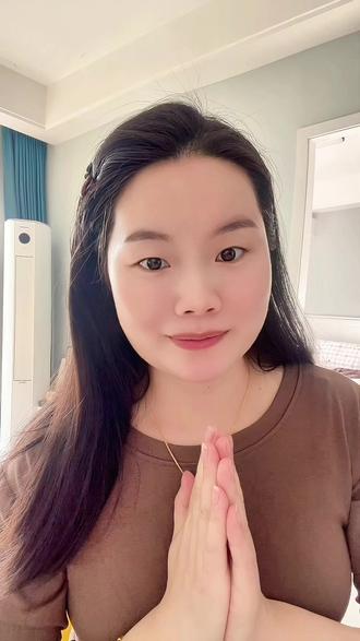 浙江省万元生育礼包经验分享:昨天去医院激活了并且当天已经成功使用、又省了两百多块喔
首先我是在浙江省妇保钱江院区产检的
个人流程:先找综合服务中心工作人员问的生育礼包如何激活~第一:工作人员明确告诉我,这个月手里没有要付款的单子的话,需要去找大白开检查单子拿
过来,第二:我去找大白产检开下次的产检单子,并且告诉她我需要开通生育礼包,问今天的单子是不是用不了,大白知道需要用一笔单子激活,她帮我开了下次挂号单这是一个小单子也可以刷医保的,同步也开了其他单子;第三、带着大白的单子去综合人工服务中心排队找工作人员,她先让我先刷了下医保码,再第一笔:支付的是挂号小单子这一步已经激活,接着工作人员再让我刷了一次付款码,第二次支付已经就使用生育礼包啦,挺简单操作完成✅后期就正常自己操作!#浙江生育礼包 #浙江 #万元礼包 #孕期 #产检