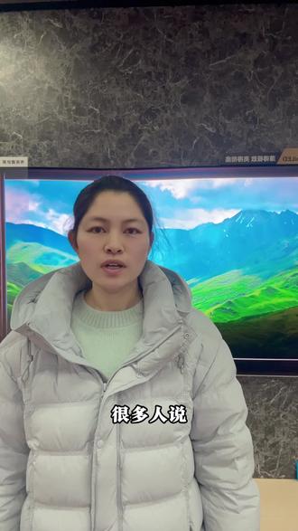 #新品壁纸电视Q7H #画境屏 #Q7H 想拥有极致观影体验?别再为选电视发愁啦!创维Q7H新品电视轻松搞定难题。4K超清画质搭配杜比音效,追剧观影超畅快。智能语音控制,动嘴就能换台。还有护眼模式全天守护视力,老人小孩安心看!