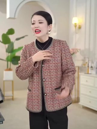 妈妈再也不用担心换季没衣服穿!轻松退换,大码格子外套来 秋冬穿啥?这款洋气外套帮你解决难题!运费险让购物更放心!#中老年女装#妈妈装#大码女装#时尚妈妈装#早秋穿搭三分钟出门不是梦