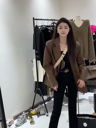#显瘦穿搭#秋季新款#设计感西服