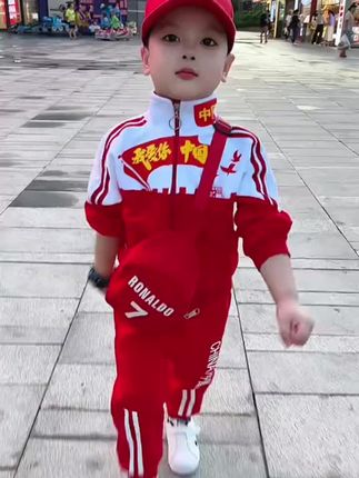 治愈人心又充满想象力的童诗,让孩子每天读一读,随便一句写近作文里都是锦上添花#作文素材#作文#好书分享#写作技巧#家庭教育