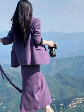 #高级感穿搭 #气质穿搭 #优雅气质 #早秋冷冽又随性的气质穿搭 #说好的随便穿穿去看秀