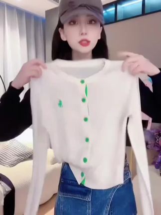 #百搭上衣 #休闲百搭 #这也太好看了 #春秋穿搭 #洋气减龄