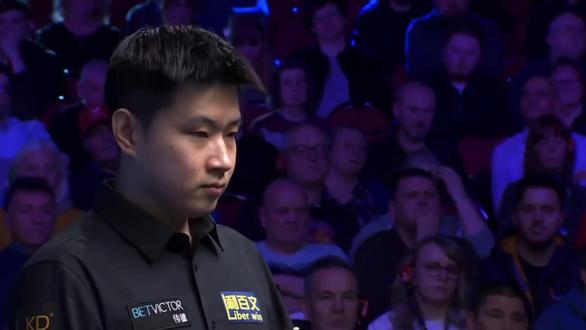 赵心童大爆冷2:4不敌二师兄宾汉姆!遗憾止步威尔士公开赛16强,赵公子冲击三连冠失败#斯诺克 #斯诺克威尔士公开赛 #赵心童 #宾汉姆 #台球