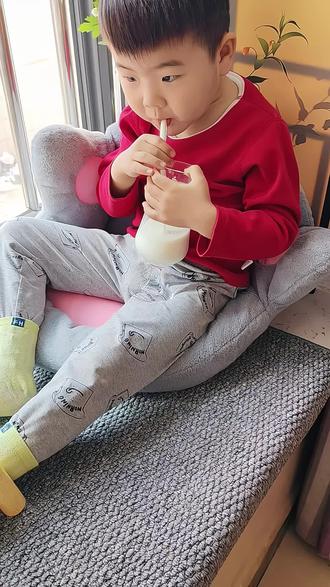 3到15岁是宝宝成长的黄金期,奶粉还是要坚持给娃喝起来!快试试#佳贝艾特羊奶粉 口感细腻丝滑,营养丰富,宝宝超爱喝!#奶粉#母婴好物#宝宝爱喝#精致妈妈