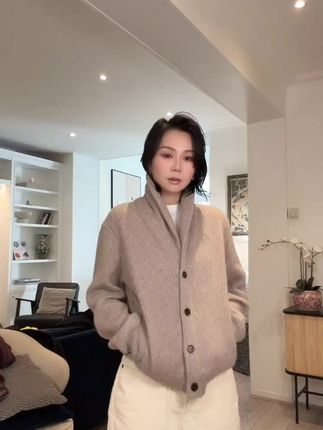 #秋冬穿搭 #时尚穿搭 #百搭上衣 #保暖又好看 #穿搭