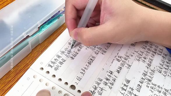 谁班里没个“修正带修复大神” #修正带维修 #教程 #学生时代 #剧情演绎 #乐普升文具