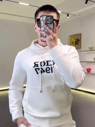 #只做高品质 #今日穿搭 #简约大气 #品质男装 #百搭内搭