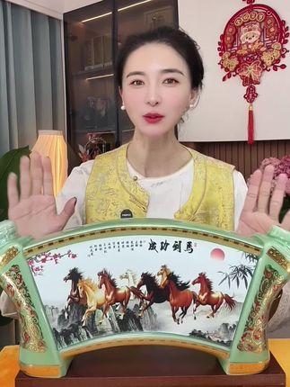 杏花村鸿运当头画卷收藏酒 景德镇高端陶瓷和杏花村美酒联合打造的经典美酒,1500毫升3斤酒,53度的黄金度数,送人送礼收藏摆柜太合适了!#白酒#杏花村 #好喝不贵#清香型白酒#好酒推荐