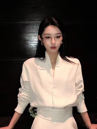 #高级感穿搭 #极简穿搭 #轻熟穿搭 #轻奢女装 #职场穿搭 @抖加🔥上热门🔥dou+🔥热点宝 @抖加上热门 @抖加小助理