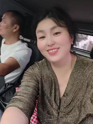 带着孩子守了10多年,现在找个二婚的老公,刚认识一个月。家里面看看好不好?