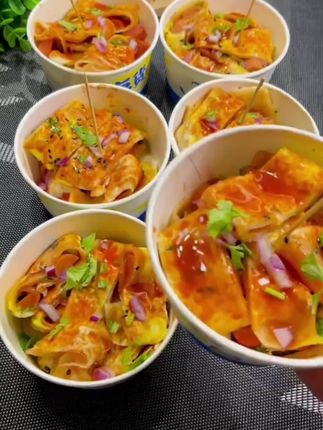 #东北烤冷面 #东北烤冷面做法 #烤冷面