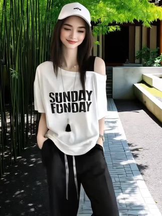 #上半年潮流穿搭清单 #夏日穿搭主打松弛感 #女生夏日约会穿搭合集 #夏季简约风服装测评 #打工人的夏日通勤穿搭