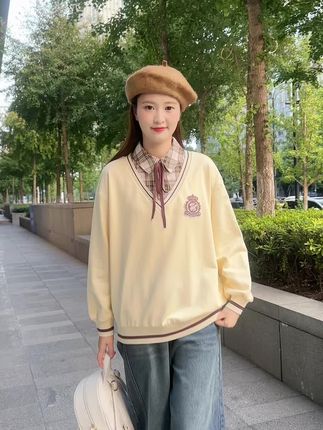 穿上秋天的卫衣就像拥抱了秋天的风 #学生装 #初中生 #高中生 #学生穿搭 #中学生