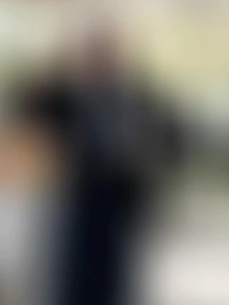 姐妹们,这一套真的就是又日常又有款式,假两件的设计,整个一套穿起来就是那种韩剧女主的感觉。#爱了爱了 #分享一下 #日常穿搭vlog #高级感穿搭 #@抖音创作小助手