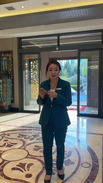 跟风买的娜塔莎神裤,被我穿成一次性的了? 谁懂啊家人们!
被全网吹爆的娜塔莎均码裤衩子,说是均码的人都能穿
我信了,结果刚穿第一天,直接给我干“退役”了😅
是我太胖了吗,同事都笑我把人家裤衩子的一生都走完了…#娜塔莎 #网购踩雷 #打工人社死现场 #职场尴尬瞬间