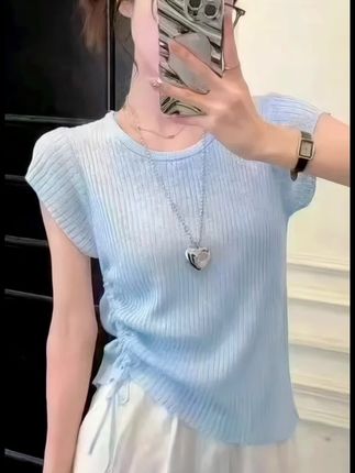 #我要上热门 夏季抽绳针织衫短袖女修身韩版时尚冰丝T恤设计感百搭上衣#百搭上衣#冰丝t恤短袖 #夏季必备 #抽绳设计@DOU+小助手 @巨量千川