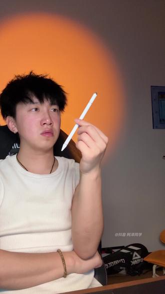 谁还在买大几百的原装电容笔啊?赶紧看过来! #电容笔 #触控笔 #applepencil #闪魔 #平替电容笔