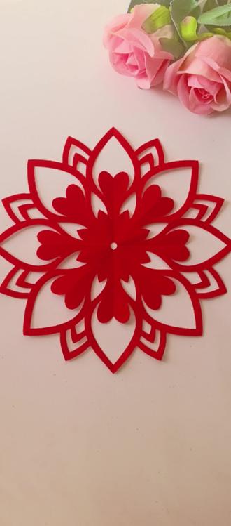 快过年了,和小朋友一起来剪漂亮的窗花吧! #手工剪纸 #剪纸窗花#非遗剪纸