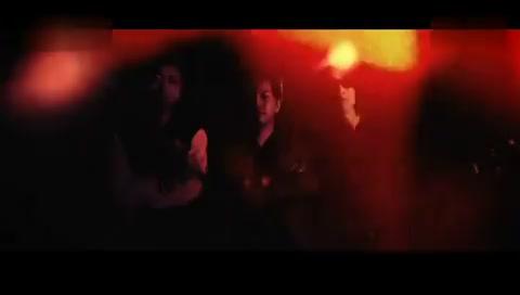 薪火相传是阿Wing为了纪念家驹传承Beyond摇滚精神而创作的歌曲#薪火相传#Beyond叶世荣#怀念家驹
