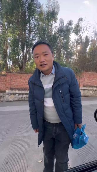 16还是石榴@大理小王子 #专治各种不开心搞笑视频