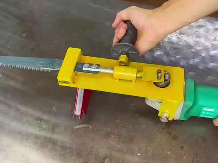 将角磨机改装成电链锯,真是有创意 #高性能实用工具