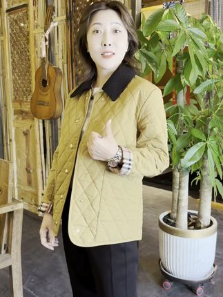 这两天降温了、穿这件棉服正好!而且版型好看!不挑身材!#棉服外套