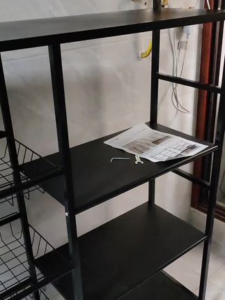 外形外观:好看喜欢 实用性:很方便 做工质量:结实耐用 容量大小:容量大挺合适的 发货很快,物流很快,描述相符,装的时候有说明书,很简单,就把它装好了,结石耐用,厨房有一个这样的置物架,真的挺实用的。锅碗瓢盆都能放,买回来的菜放在上面也可以,不占地方,省时省力省空间,收纳整洁,方便又实用,,值得推荐#我在抖音买买买